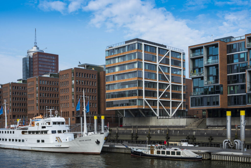 Legally Compliant Energy Monitoring for Real Estate Portfolios