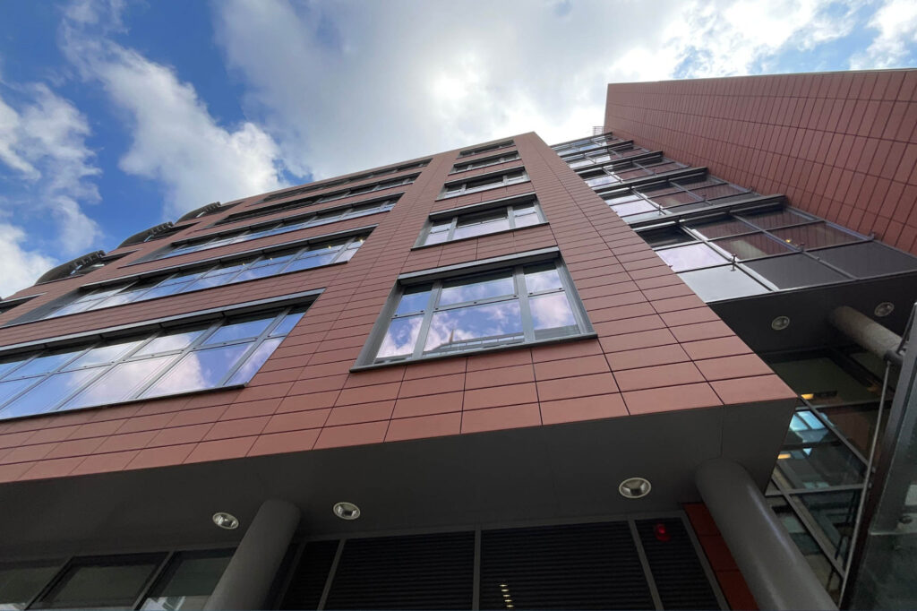 REInvest Secures the Iconic Lombardhaus in Hamburg’s Prime Location